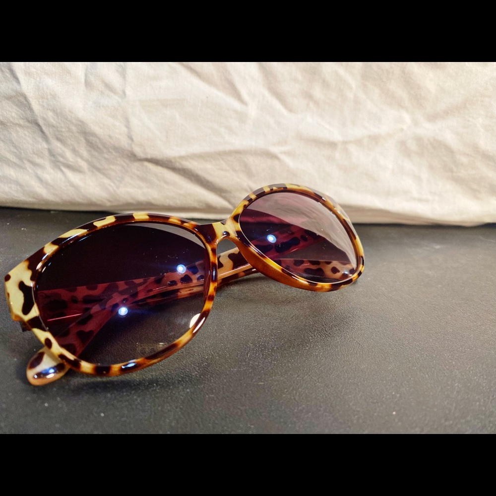 Vera Wang sunglasses